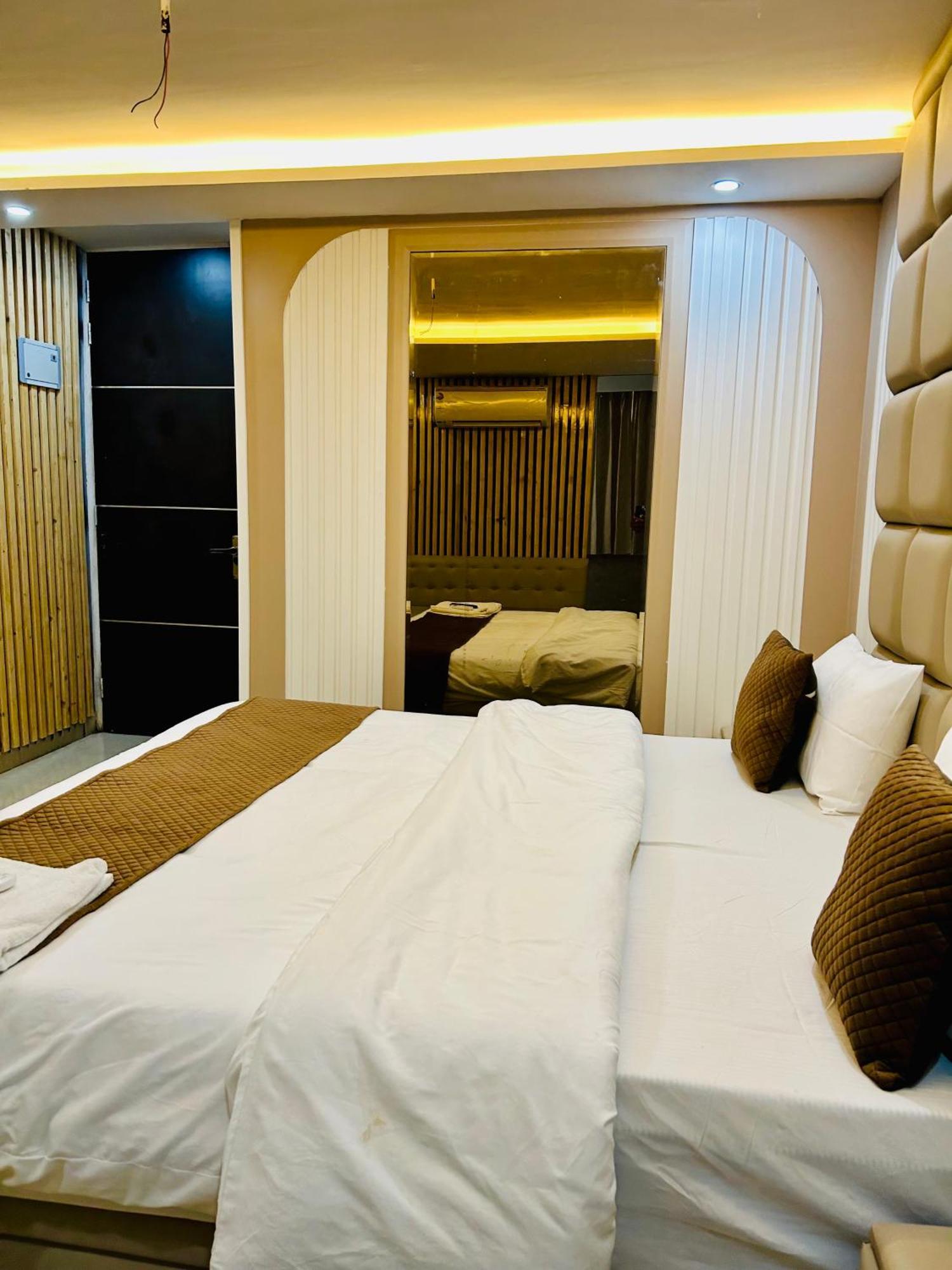 Bob Adventures Otel Dehradun Dış mekan fotoğraf